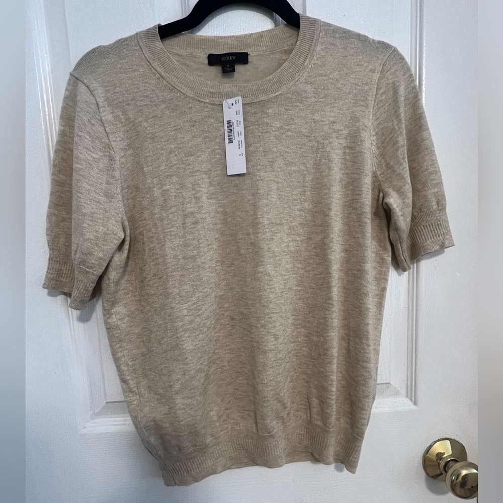 NWT J. Crew Womens Crew Neck Sweater
Short Sleeve Lightweight